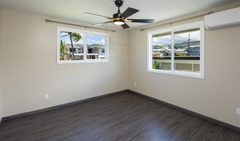925 Pilialo St (Upstairs), Honolulu, HI 96816