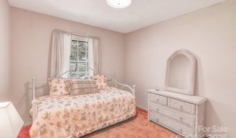 13 Botany View Ct, Asheville, NC 28805
