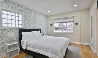 124 N Gould Rd, Columbus, OH 43209