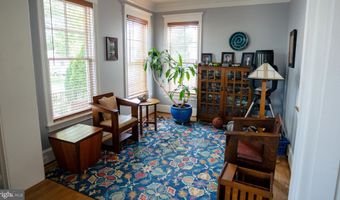 4512 WINDSOR Ln, Bethesda, MD 20814
