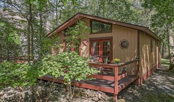 222 Keats Ln, Albrightsville, PA 18210