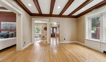 1325 N ONEIDA St, Appleton, WI 54911