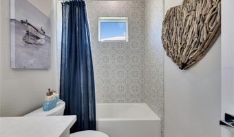 706 MANNS HARBOR Dr, Apollo Beach, FL 33572