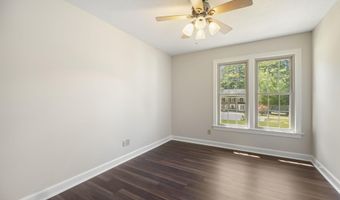 1002 Fair Oaks Ln, Apex, NC 27502