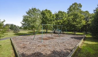 702 BANNEKER Ln, Annapolis, MD 21401