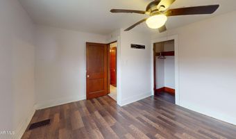 202 Bell Ave, Altoona, PA 16602