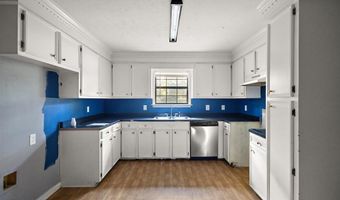 820 Memorial Dr, Braxton, MS 39044