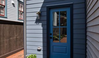11 COLLEGE Ave, Annapolis, MD 21401