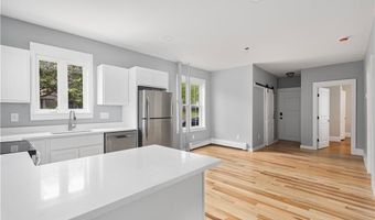 427 Spring St 1, Newport, RI 02840