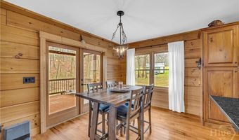928 Hawkins Rd, Homer, GA 30547