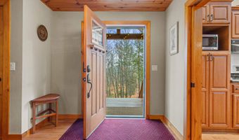 8840 SPRING LAKE Rd, Amherst, WI 54406