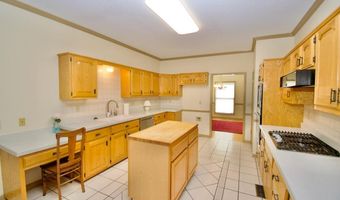 1689 Peppertree Dr, Alcoa, TN 37701