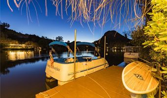 2106 Lakeshore Dr, Agoura Hills, CA 91301