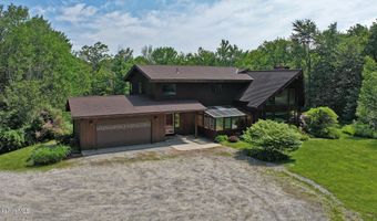 707 Benton Hill Rd, Becket, MA 01223