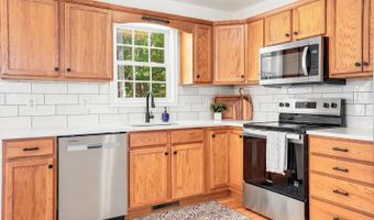 4028 Pumping Station Rd, Appomattox, VA 24522