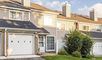 8475 Corcoran Path 9, Inver Grove Heights, MN 55076