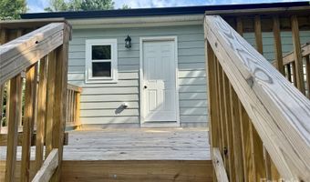 16 Cherry St, Badin, NC 28001