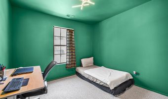 100 Dundee Ct, Aberdeen, NJ 07747