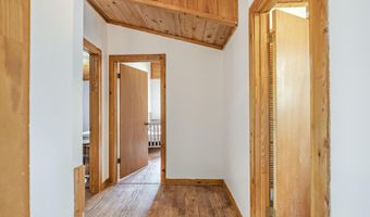 180 Lynn Ln, Big Sandy, TN 38221