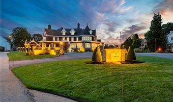 32 Lorraine St, Barrington, RI 02806