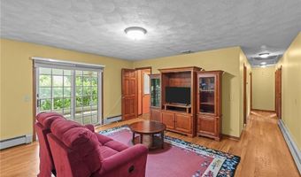 13 Sunnyside Dr, Cumberland, RI 02864