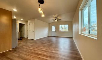 826 Heritage St, Belle Fourche, SD 57717