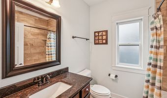 903 Baileys Grove Dr, Adel, IA 50003