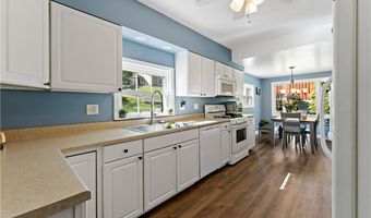 122 Strawberry Aly, Aliquippa, PA 15001