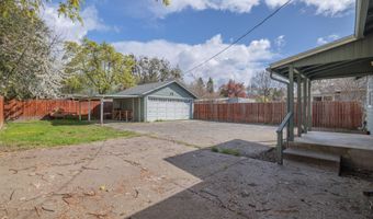 734 SW Rogue River Ave, Grants Pass, OR 97526