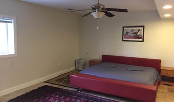 8312 UPPER SPRING Ln, Annandale, VA 22003