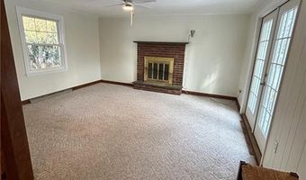 75 Hopeworth Ave, Bristol, RI 02809