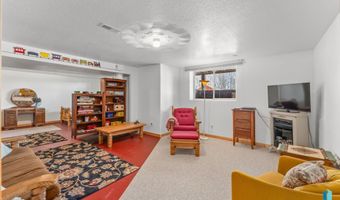 1623 Medary Ave S, Brookings, SD 57006