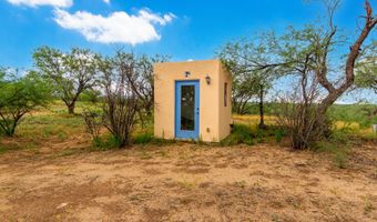 1400 W Hawk Way, Amado, AZ 85645