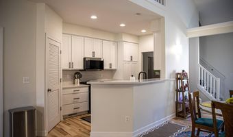 2052 Liberty Hts, Ann Arbor, MI 48103