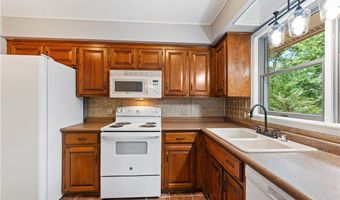 20 Munster Dr, Bella Vista, AR 72715