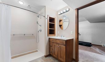 4732 N PROVIDENCE Ave 301, Appleton, WI 54913