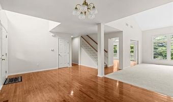 4870 LYTHAM Ln, Ann Arbor, MI 48103