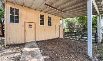 52 17th St, Apalachicola, FL 32320