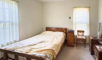 141 Burleson Dr, Bakersville, NC 28705