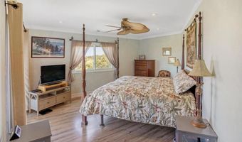 5221 Olive Hill Rd, Fallbrook, CA 92028