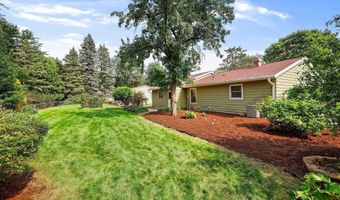 5406 Big Bow Rd, Fitchburg, WI 53711