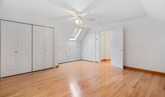 8 Chesterfield Dr, Concord, NH 03301