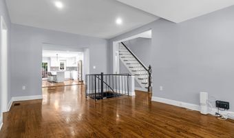 46 W 43RD St, Bayonne, NJ 07002