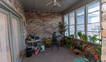 916 Fountain Dr, Carlsbad, NM 88220