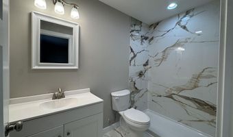450 Trinton Cir, Bedford, IN 47421