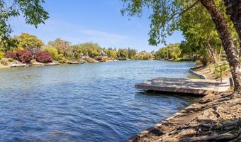 21 Ross Rd, Alameda, CA 94502