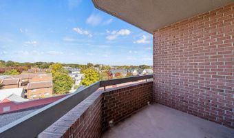 1050 N STUART St 611, Arlington, VA 22201