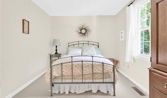 5605 Flat River Rd, Coventry, RI 02827