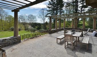 7 Old Depot Rd, Chester, CT 06412