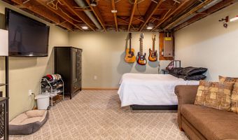 1219 Garfield Cir, Ames, IA 50014